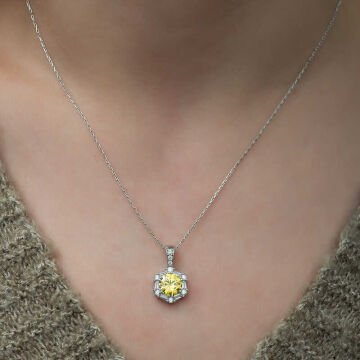 ​925 Ayar Gümüş Buğday Sarısı Baget Taşlı Kadın Gümüş Kolye