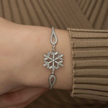 925 Ayar ​Gümüş Baget Taşlı Kar Tanesi Bileklik