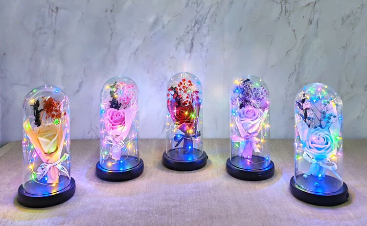Işıklı  Müzkli Dekoratif Cam Fanus İçinde Gül