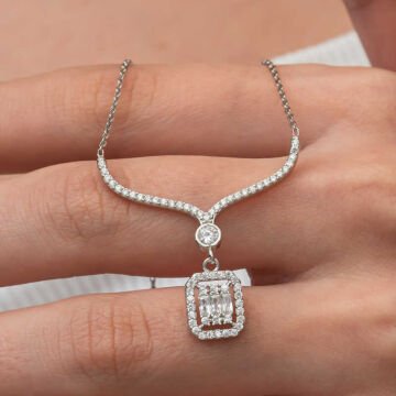 Gümüş Baget Taşlı Gerdanlık Model Kadın Kolye
