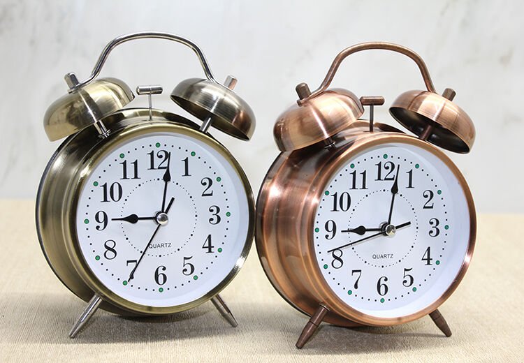 Metal Çalar Saat
