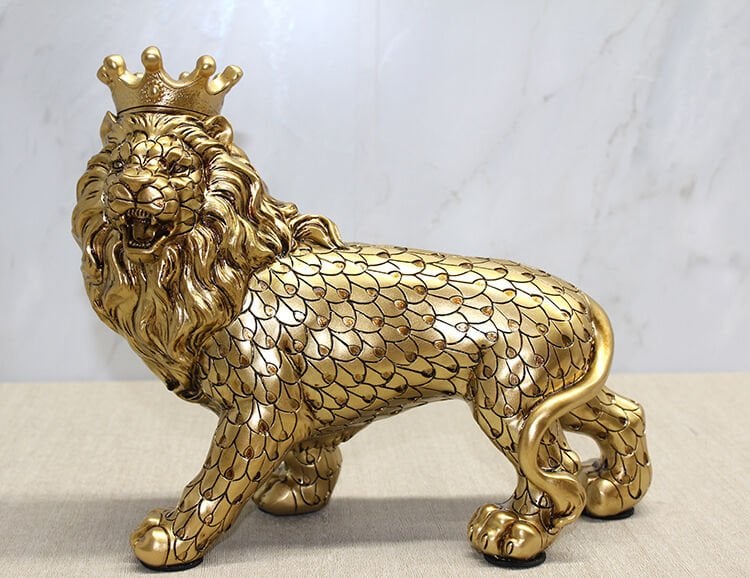 Polyester Dekoratif Taçlı Aslan Figürü