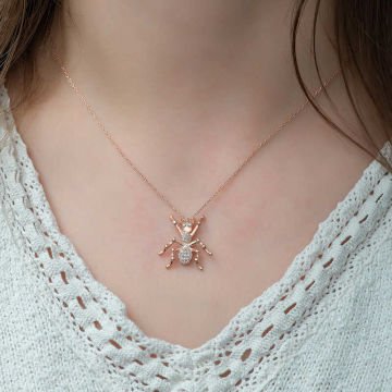 925 Ayar Gümüş Rose Örümcek Kadın Gümüş Kolye