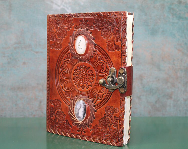 Taşlı Deri Defter