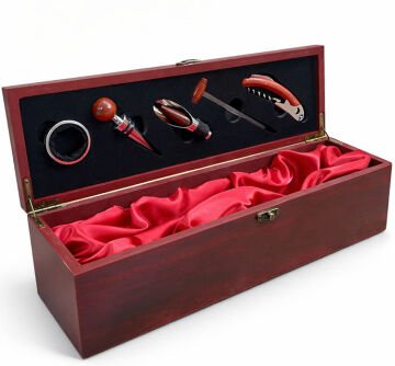 Ahşap Kutulu Şaraplık Ve Tirbuşon Seti