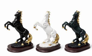 Polyester Şahlanmış At Figürü