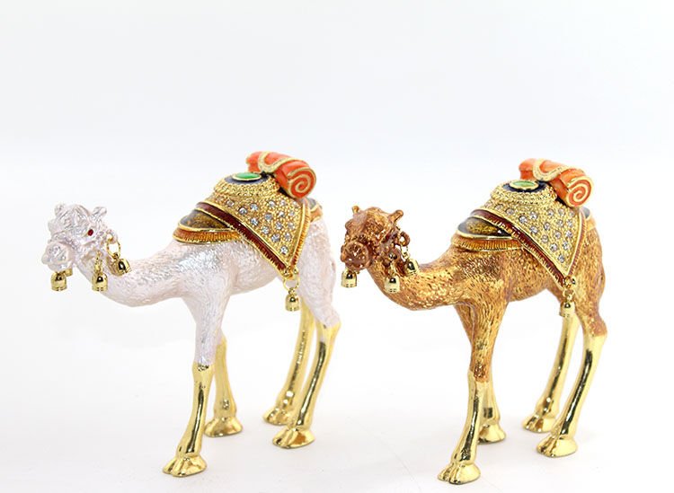 Taşlı Tekli Deve Figürü