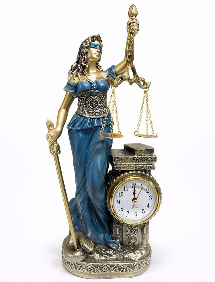 Polyester Saatli Adalet Figürü