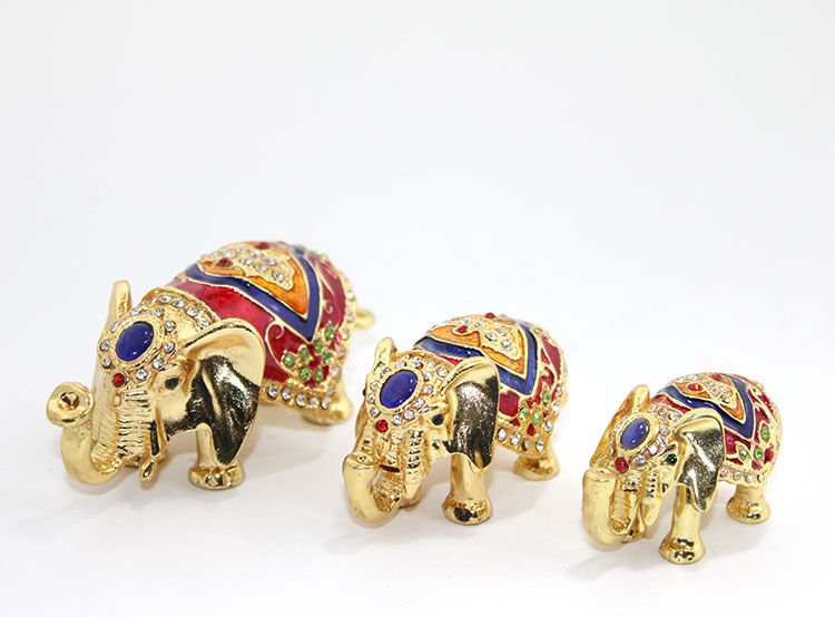 Taşlı 3'Lü Fil Figürü