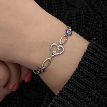 925 Ayar Gümüş Kalpli Nazar Kadın Bileklik