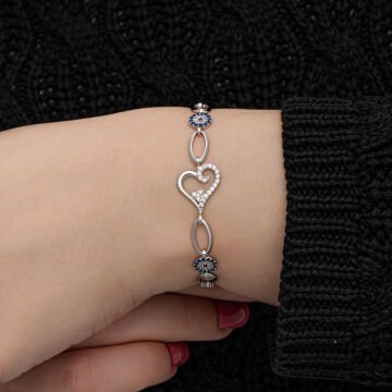 925 Ayar Gümüş Kalpli Nazar Kadın Bileklik