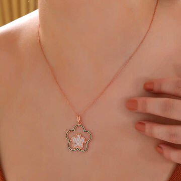 925 Ayar ​Gümüş Rose Çiçek Desenli Kadın Kolye