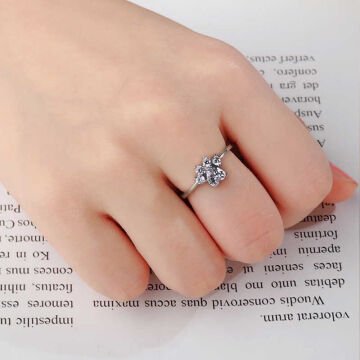 925 Ayar Gümüş Beyaz Kedi Patisi Yüzük