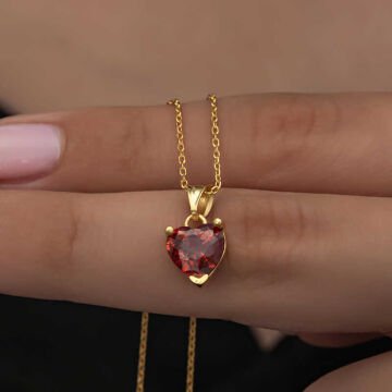 925 Ayar Gümüş Gold Kırmızı Taşlı Kalpli Kadın Kolye