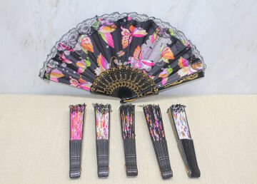 Plastik Renkli Yelpaze