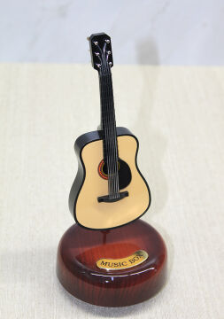 Gitar Müzik Kutusu
