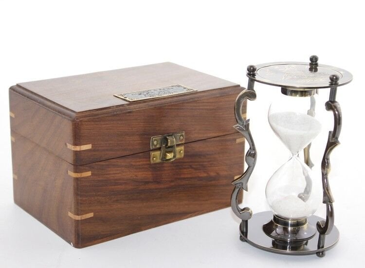 Ahşap Kutulu Pirinç Kumsaati