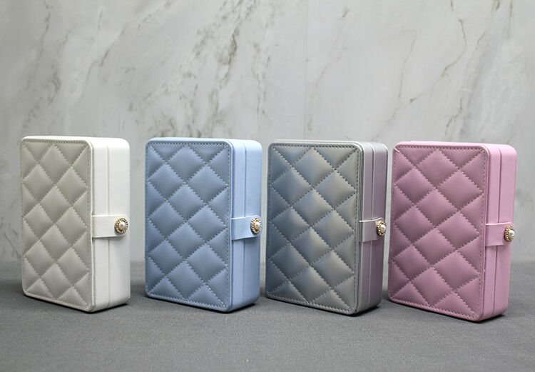 Deri Kaplamalı Makyaj Ve Takı Kutusu