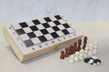 Ahşap Kutulu Satranç ve Tavla Seti