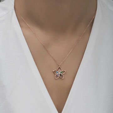 ​925 Ayar Gümüş Renkli Taşlı Çiçek Kadın Gümüş Kolye