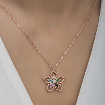 ​925 Ayar Gümüş Renkli Taşlı Çiçek Kadın Gümüş Kolye