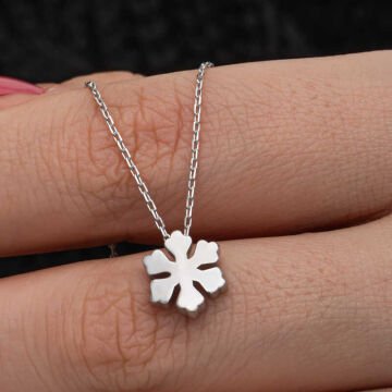 925 Ayar Gümüş Minimal Kar Tanesi Kadın Kolye
