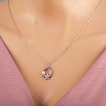 Gümüş Renkli Taşlı Çiçekli Kadın Kolye