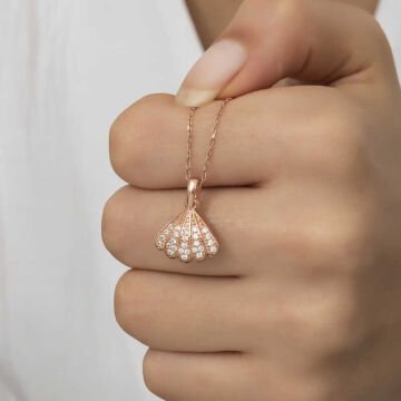 925 Ayar Gümüş İncili İstiridye Kadın Gümüş Kolye