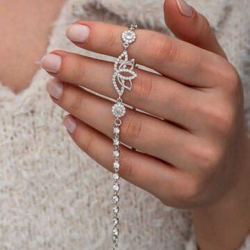 Gümüş Zirkon Taşlı Lotus Kadın Bileklik