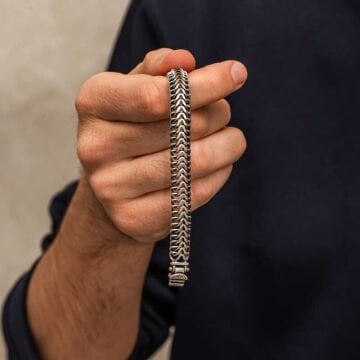 Gümüş Oksitli İşlemeli Erkek Bileklik
