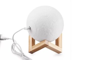 Yerküre Ld 18cm Şarj Edelibilen Gece Ay Lambası Ahşap Standlı