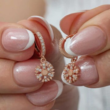 Gümüş Sallantılı Rose Kar Tanesi Kadın Küpe