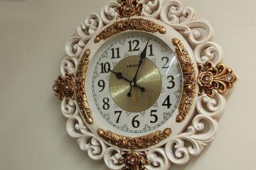 Saat Sarkaçlı Akar Mekanızmalı Hediyelik Duvar Saati