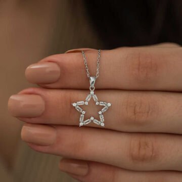 925 Ayar Gümüş Baget Taşlı Yıldız Kolye