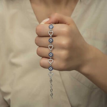 925 Ayar Gümüş Kalpli Nazar Bileklik