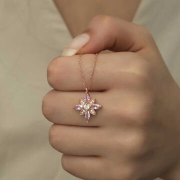 925 Ayar Gümüş Pembe Taşlı Umut Çiçeği Gümüş Kolye