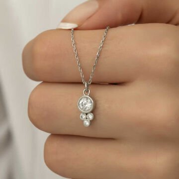 925 Ayar Gümüş Çiğ Damlası Yuvarlak Tektaş Bayan Gümüş Kolye