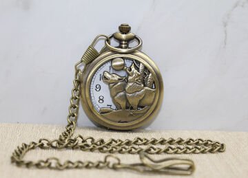 Kurt Tasarımı Köstekli Saat