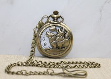 Kurt Tasarımı Köstekli Saat