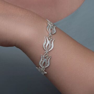 Gümüş Lale Motifli Telkari Kadın Bileklik