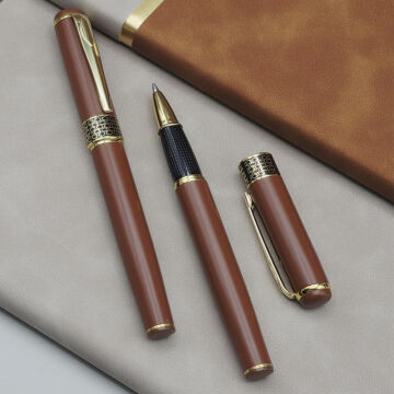 Gold İşlemeli Kahverengi Metal Roller Kalem
