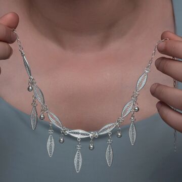 Gümüş Sonsuz Yaprak Telkari Kadın Kolye