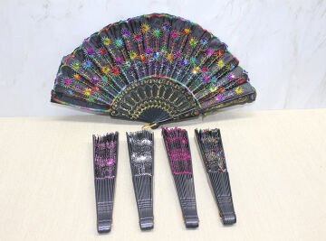 Plastik Yelpaze