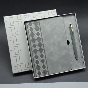 Kutulu Gri Defter Ve Metal Kalem Seti