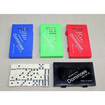 Plastik Kutulu Domino Oyunu