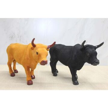 Tüylü Boğa Figürü