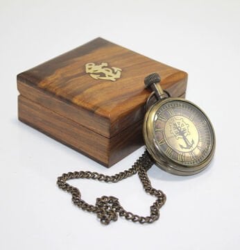 Kutulu Pirinç Köstekli Saat