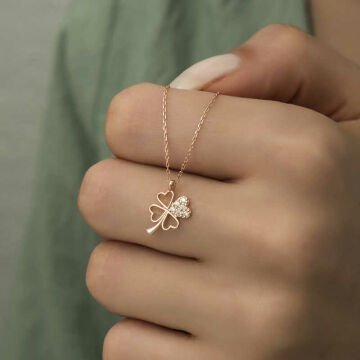 925 Ayar Gümüş Rose Kalpli Dört Yapraklı Yonca Kadın Gümüş Kolye